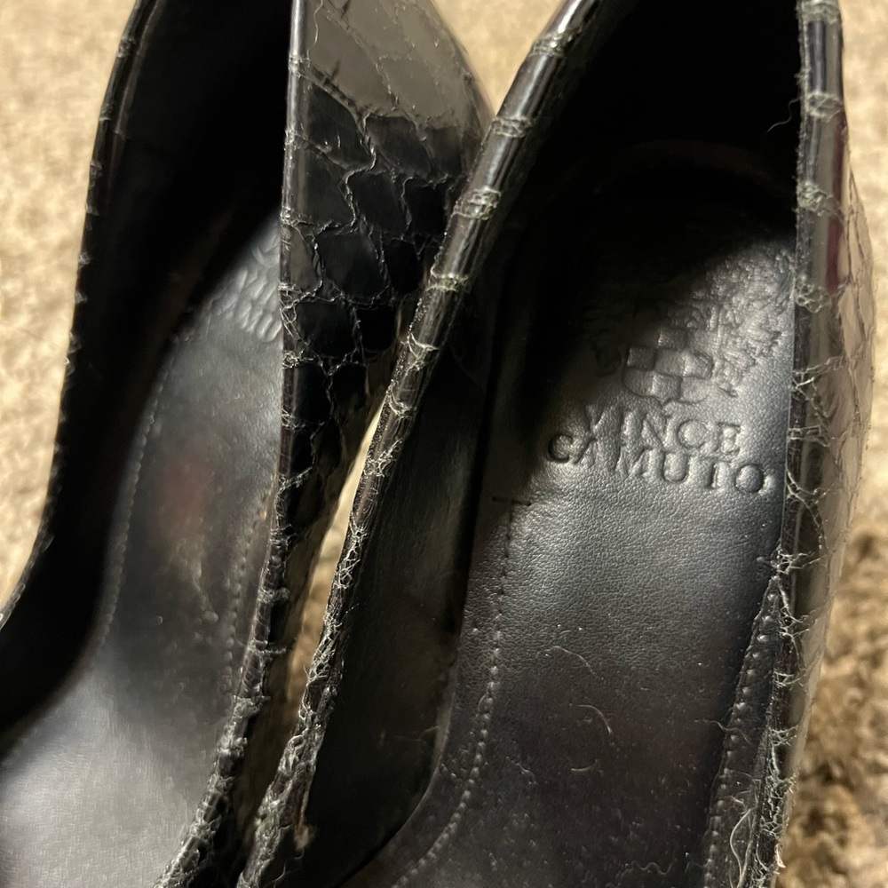 Vince Camuto Black Pumps